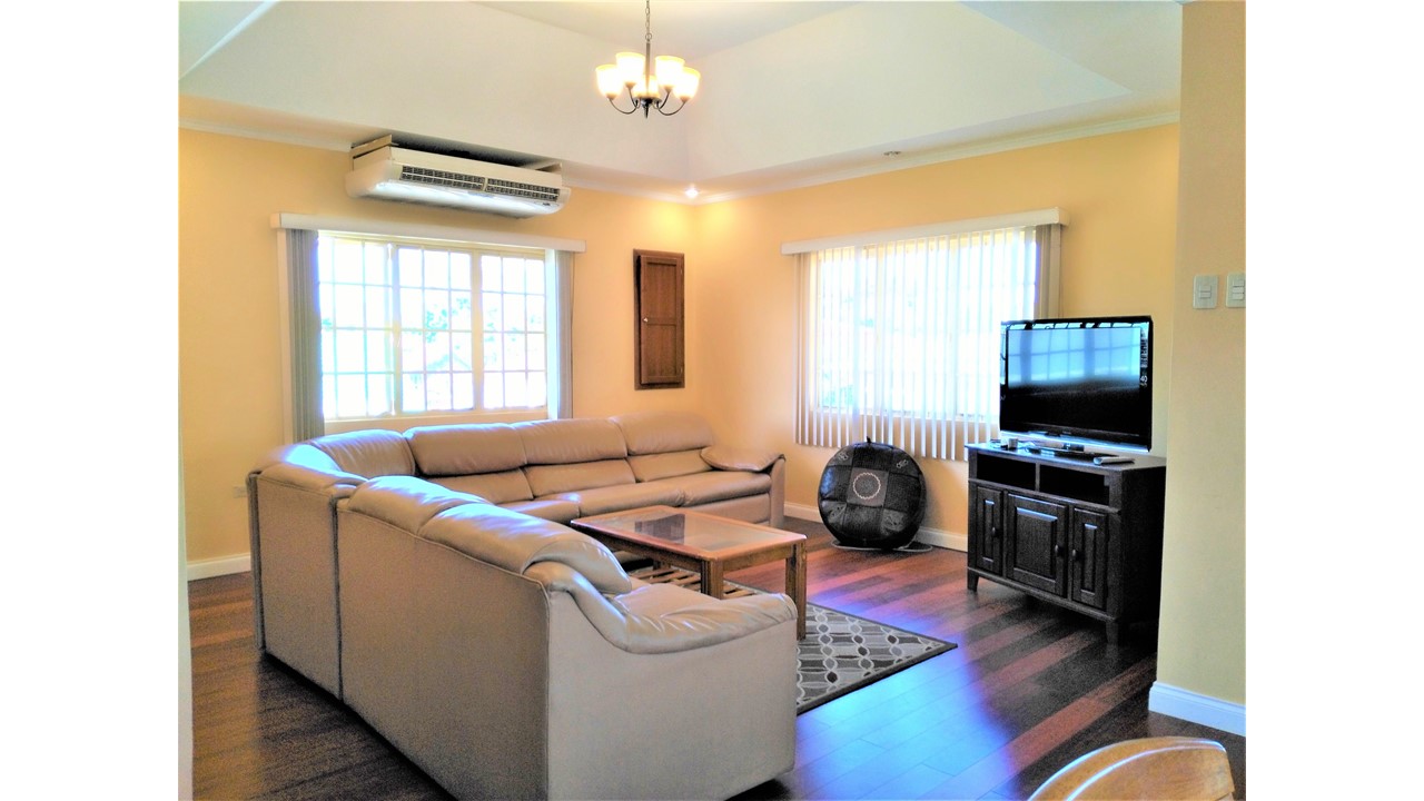 House Upstairs > Trinidad and Tobago Real Estate