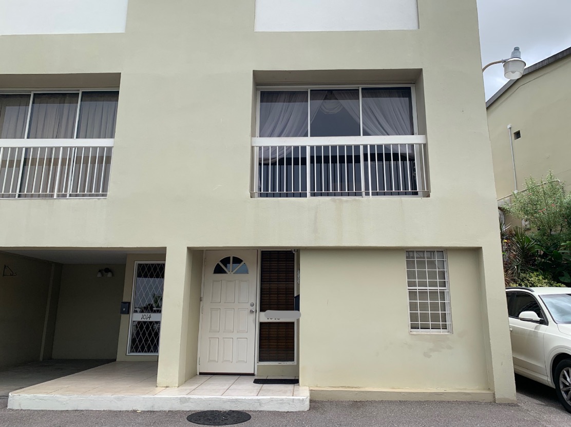 For Rent 9500.00 Negotiable/ Sale 3m TT Goodwood Heights Townhouse