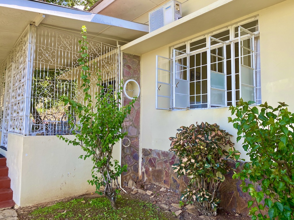 30 Hillside Avenue, Cascade Trinidad