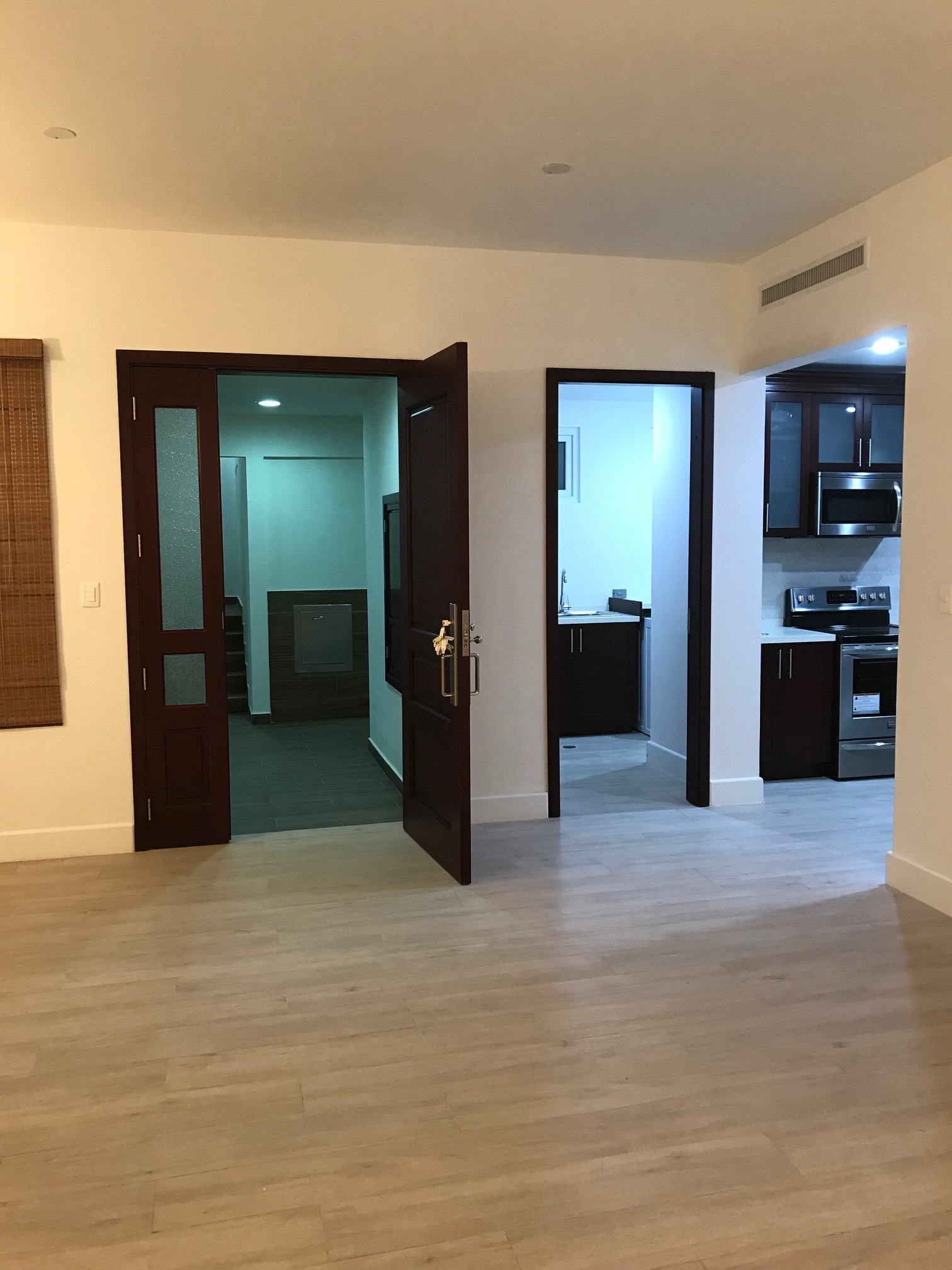 LA RIVE GRANDE, MARAVAL APARTMENT FOR RENT > Trinidad