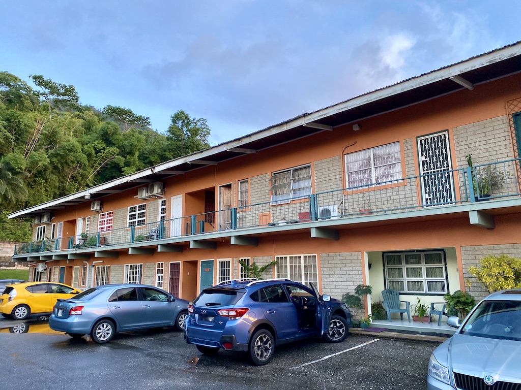 Pinewood Gardens Townhouses, Petit Valley > Trinidad