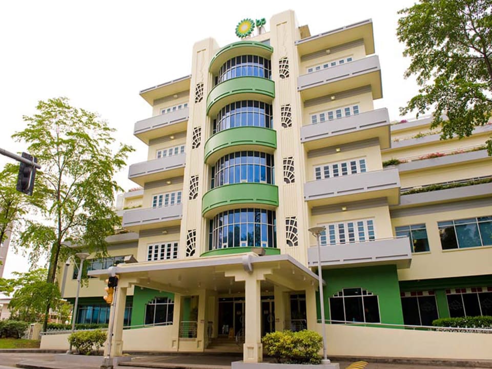 FOR RENT PORT OF SPAIN, QUEEN'S PARK PLAZA > Trinidad