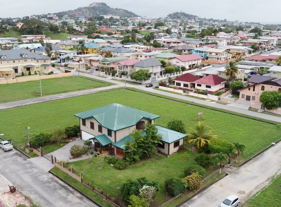 Gopaul Lands, Beautiful 4 bed, 4 bath home > Trinidad