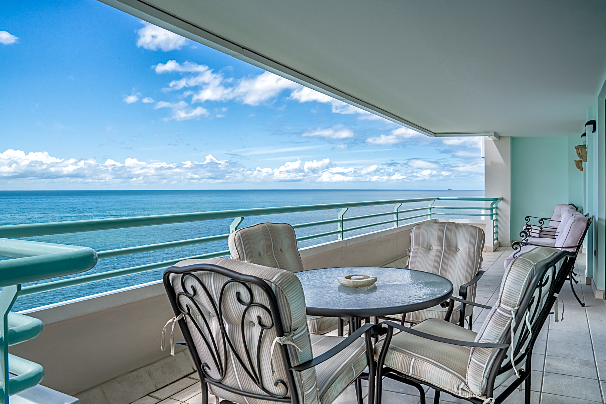 8th floor La Fontaine, Westmoorings > Trinidad and