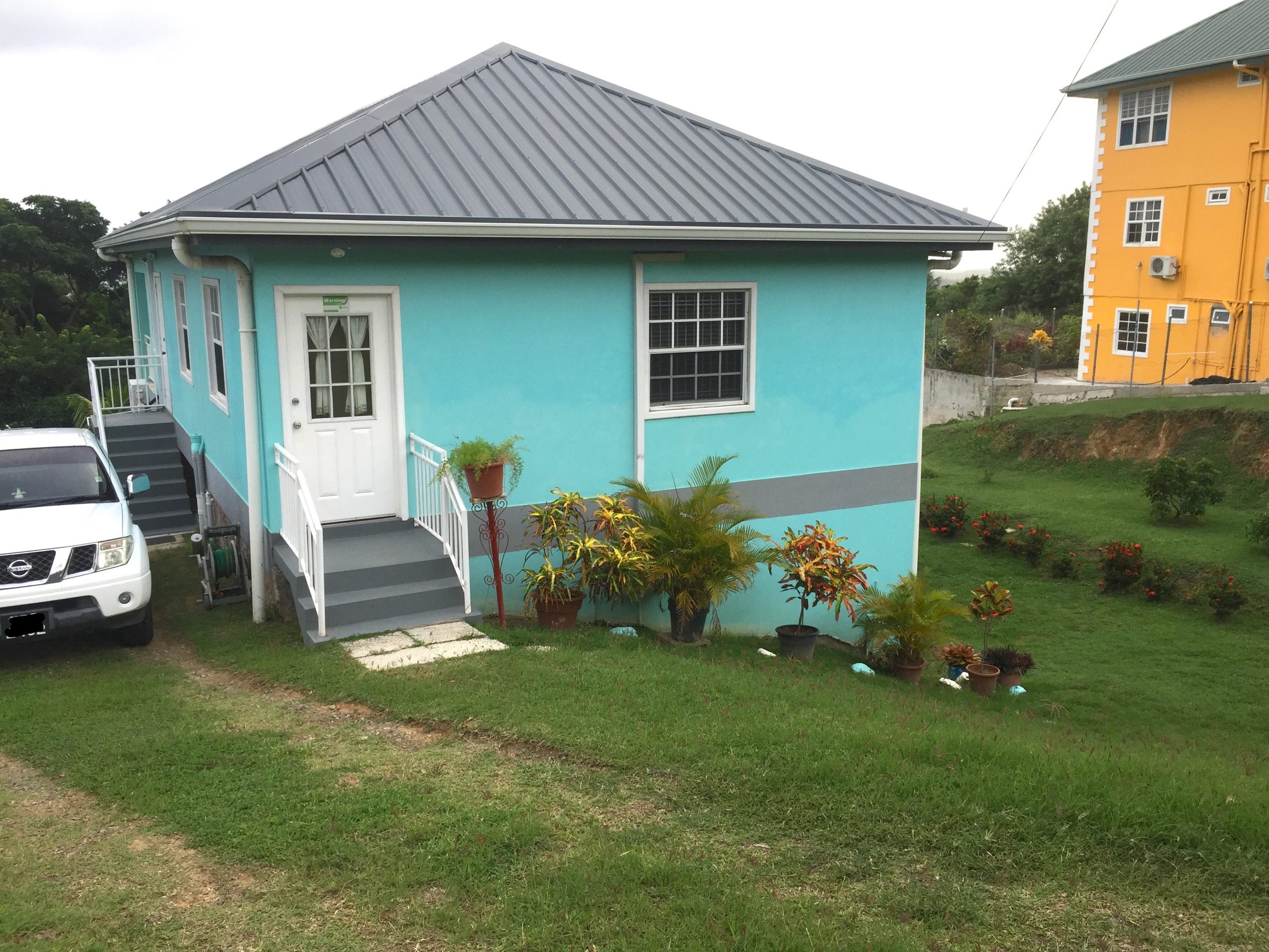 Signal Hill, 2 bedroom House with fantastic Oceanview