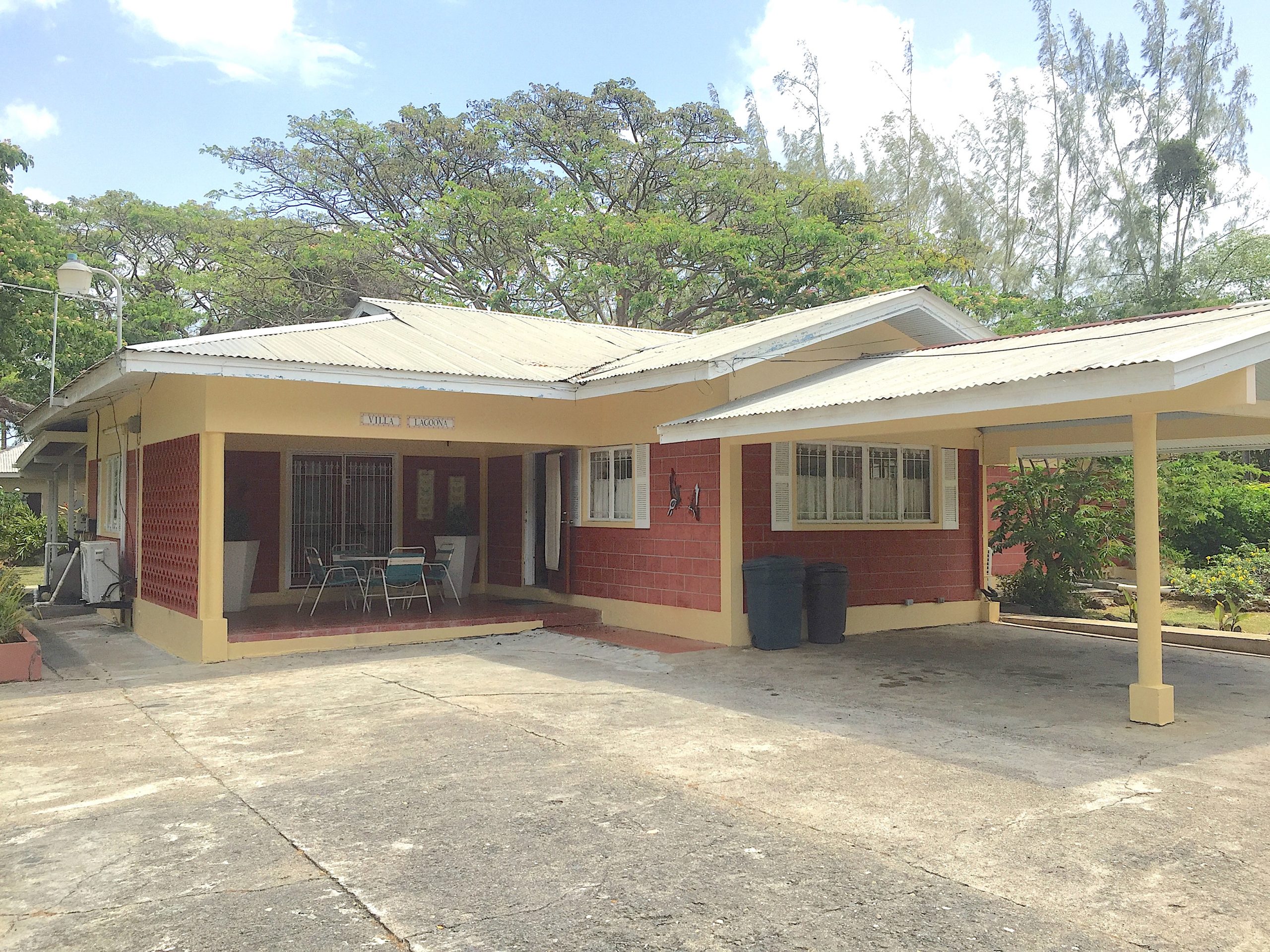 Villa in Bon Accord on 1 acre > Trinidad and Tobago