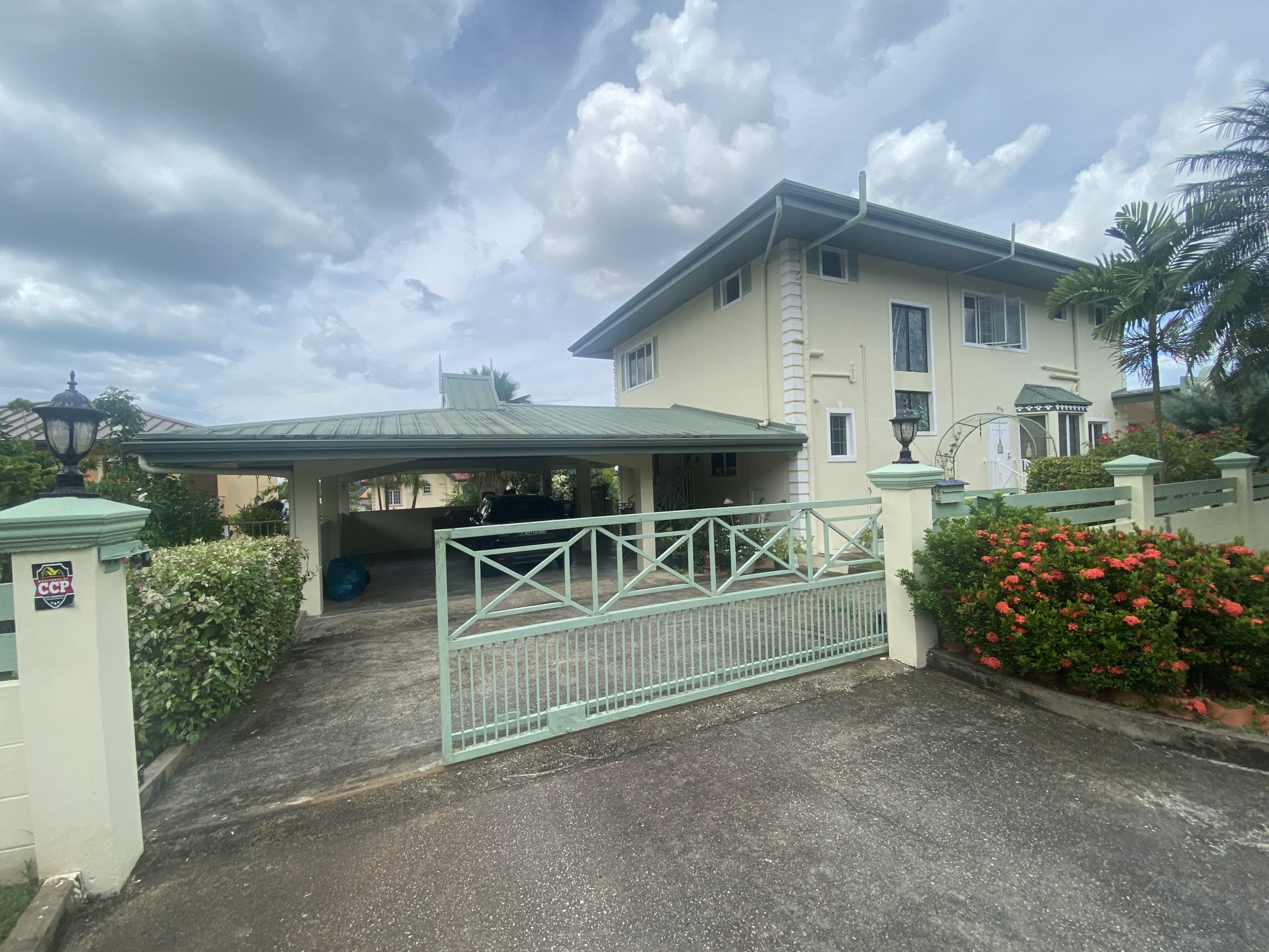 Gulf View House > Trinidad and Tobago Real Estate