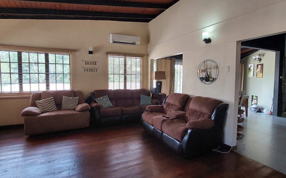 House for Rent Block 4 , Palmiste > Trinidad and