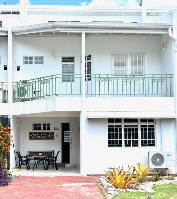 FLAGSTAFF ST JAMES TOWNHOUSE FOR RENT > Trinidad and