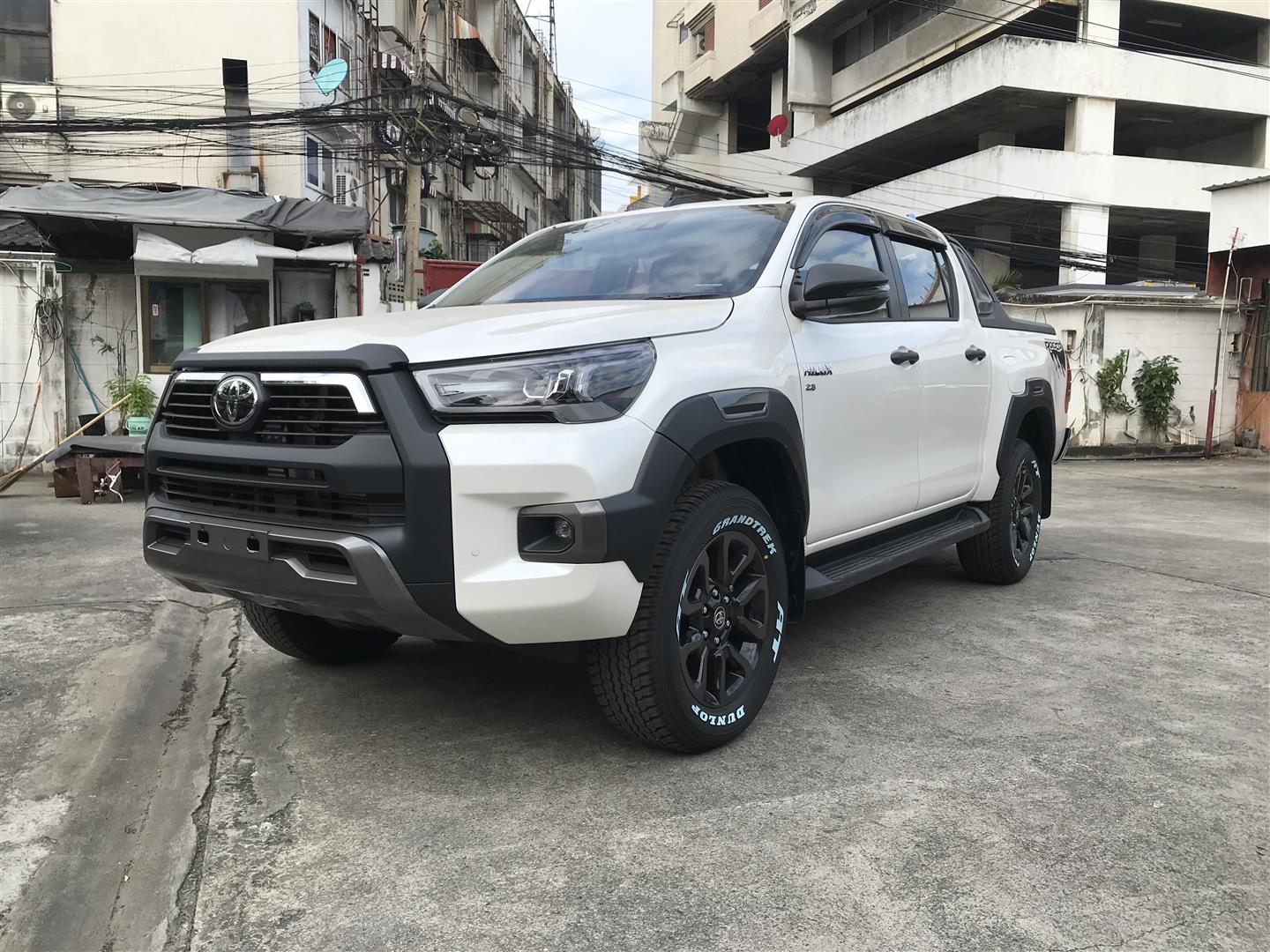 2021 TOYOTA HILUX ROCCO 9.3M Prospective Motors / Cars