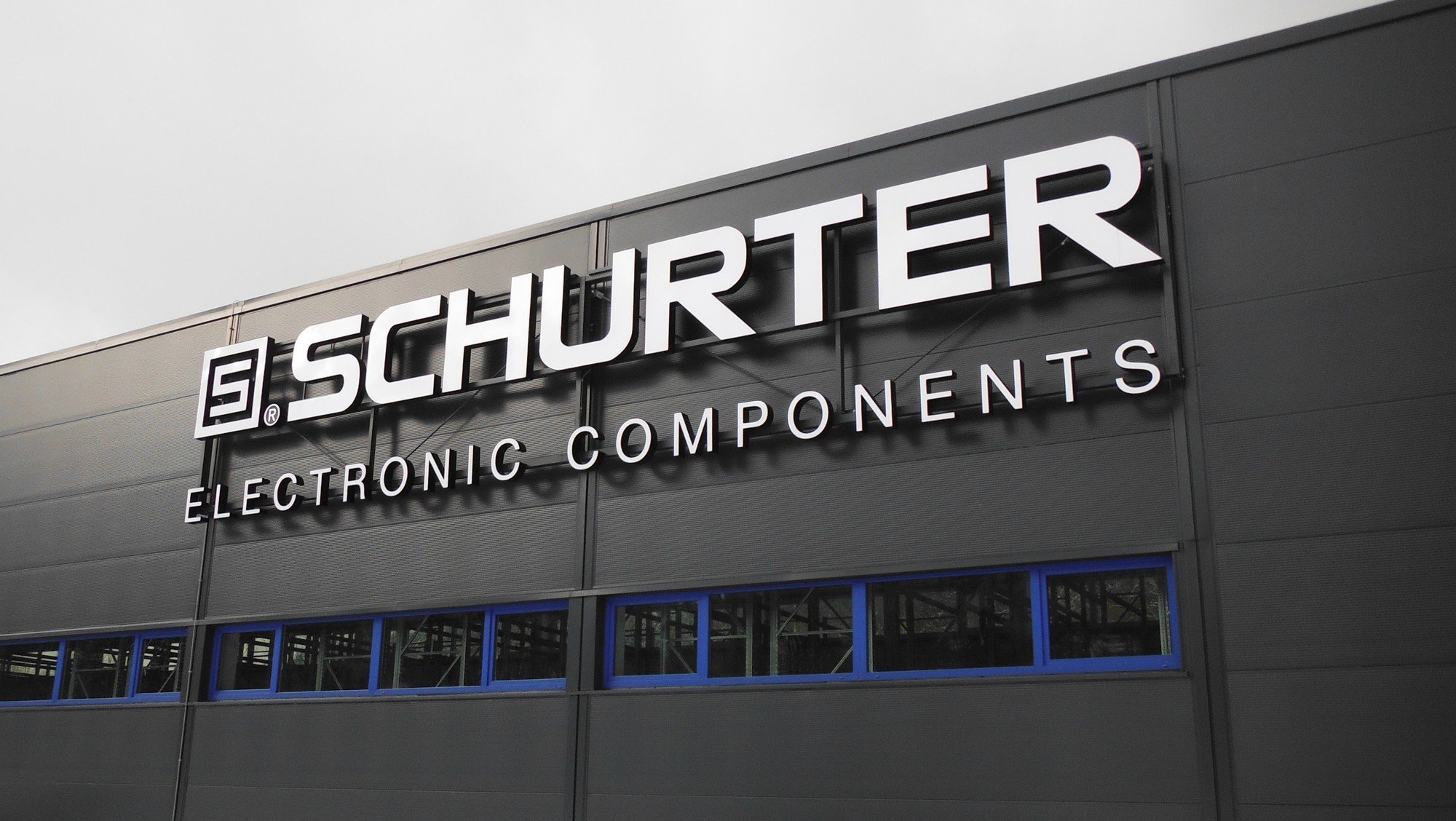 Světelný nápis pro společnost SCHURTER Electronic Components PROST