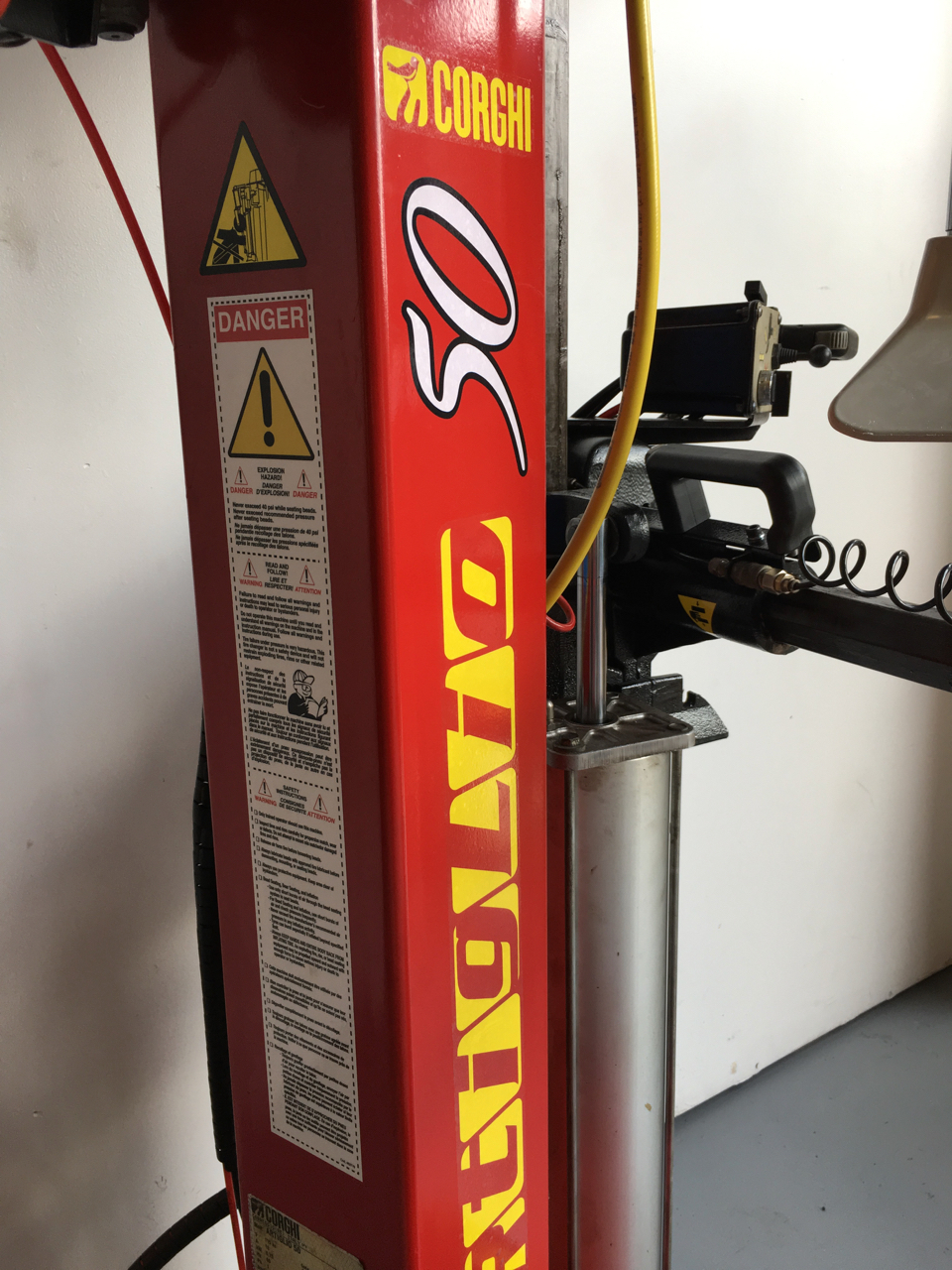 Artiglio 50 Tire Changer Protek Equipment