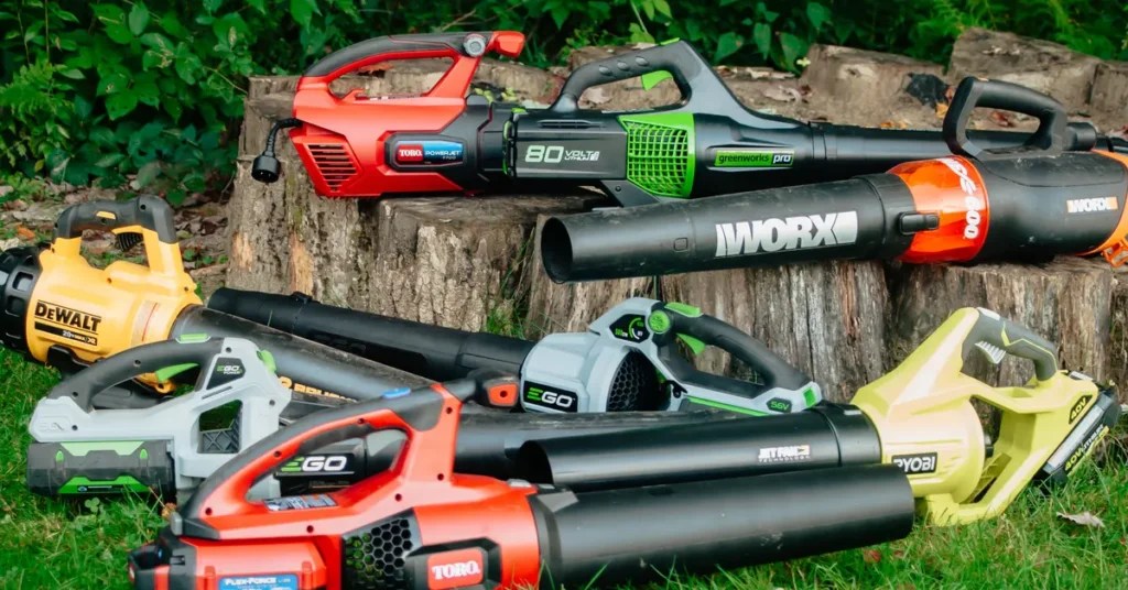 How to Choose the Perfect Leaf Blower for Your Yard ‣ Pro Tools Guide