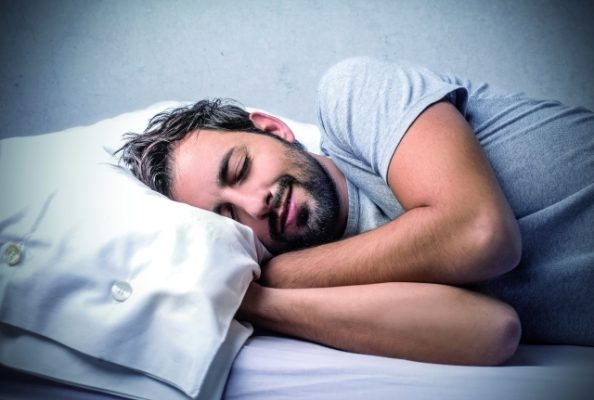 عناق الأم المتوفية