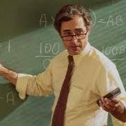 استاذ جامعي