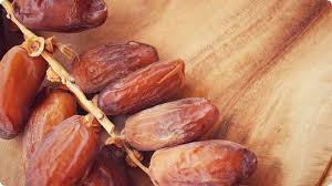 تفسير حلم التمر الأصفر في المنام لابن سيرين