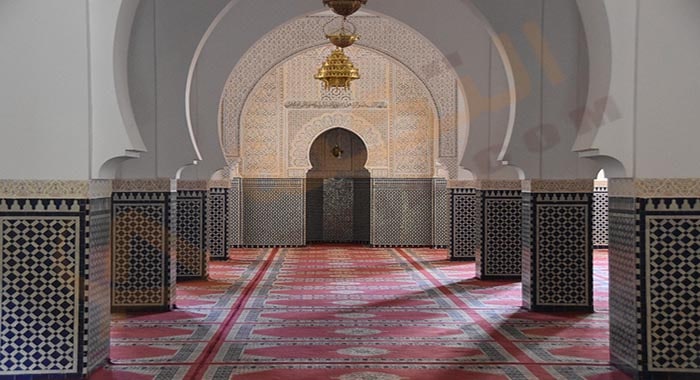 القاء خطبة في المسجد