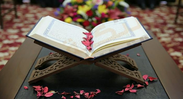 ترديد آية من القران