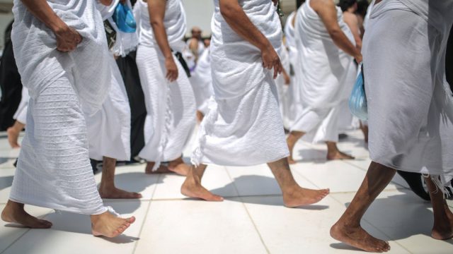 تفسير حلم لبس الاحرام والتواجد في الحرم في المنام