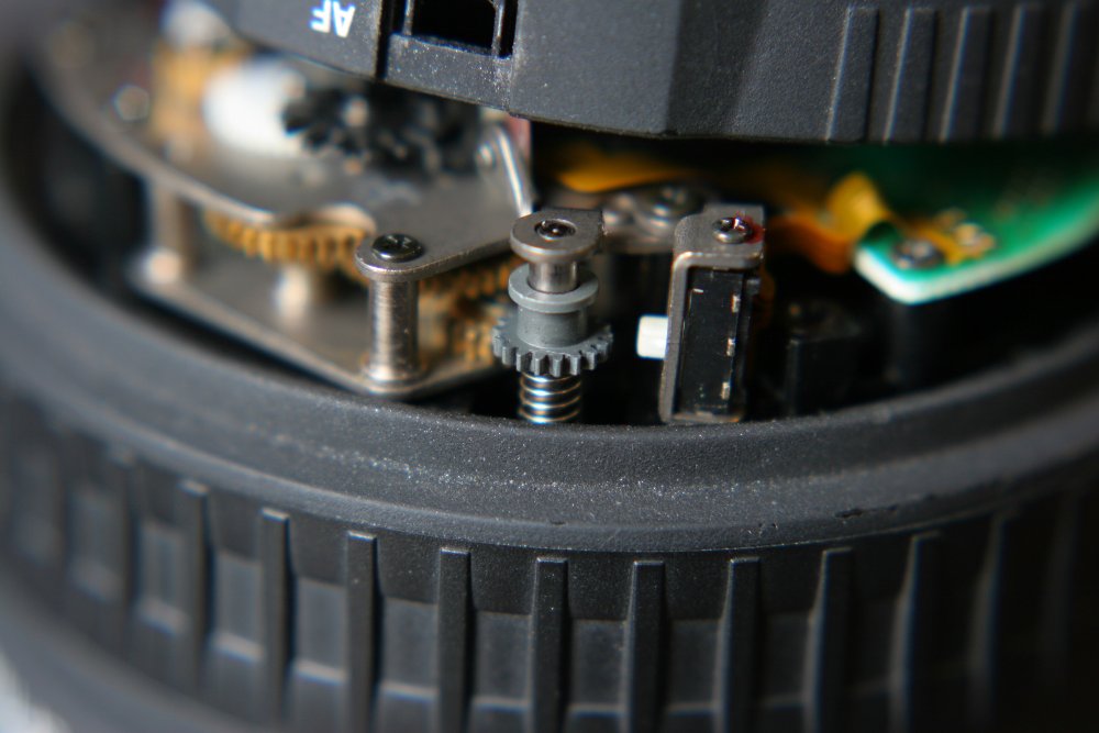 Repairing a Sigma 2470 EX Lens [protofusion]
