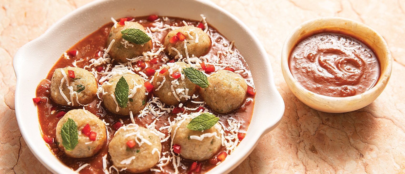 Chicken meatballs with sweet tomato sauce Provil