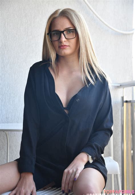 Abella Danger Leaked Onlyfans - Real-Time Flight Feeds