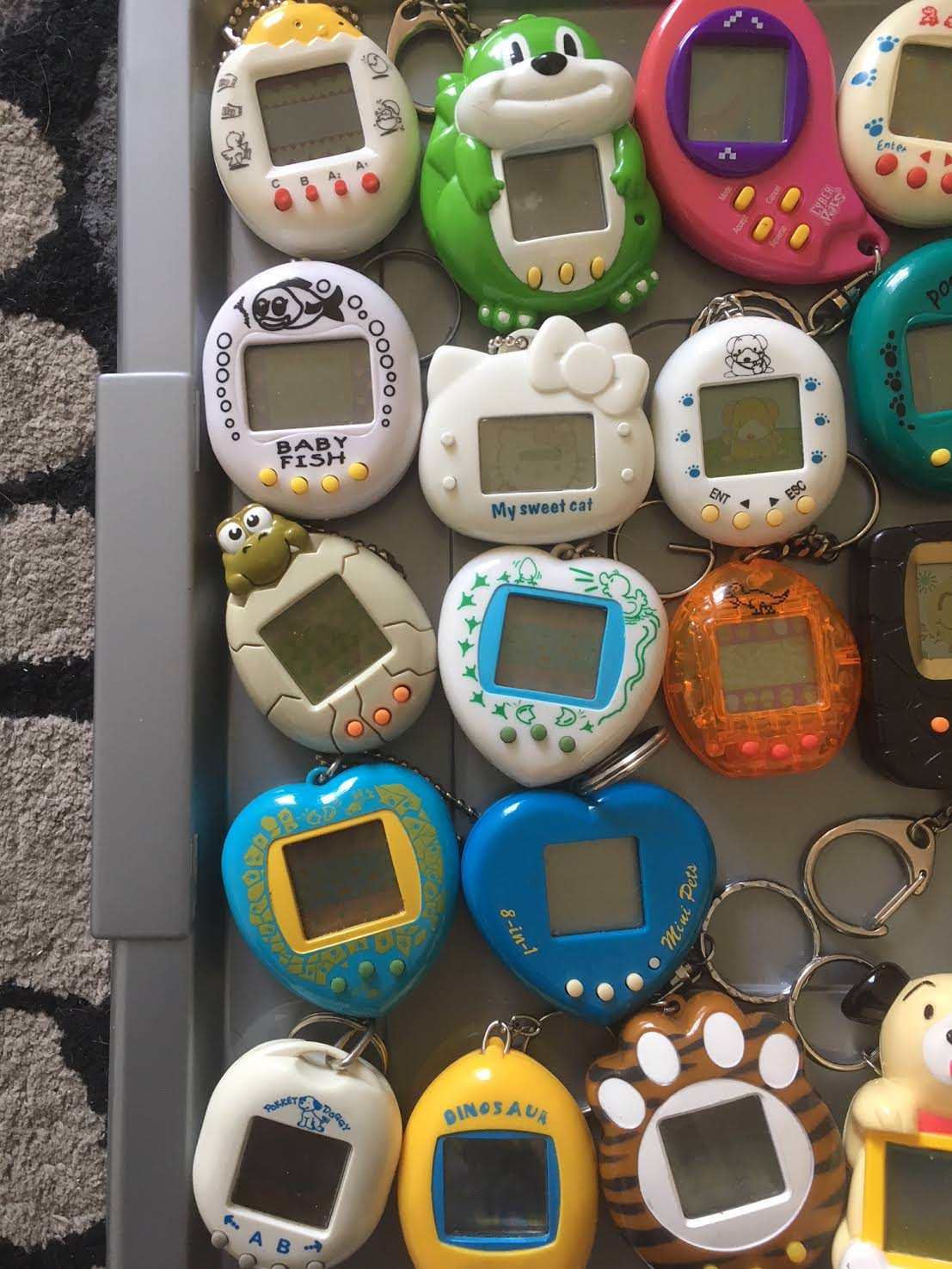 Identification help with lots of different virtual pets Tamagotchi