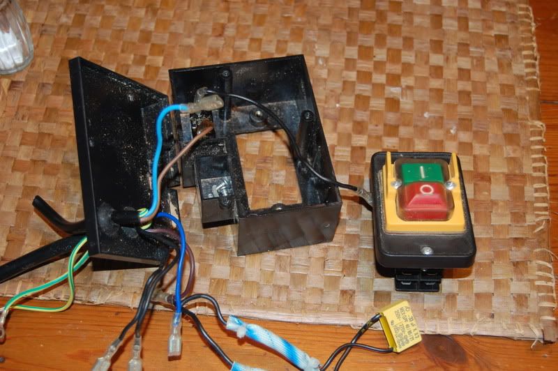 Wiring an NVR Switch for router table | UK Workshop