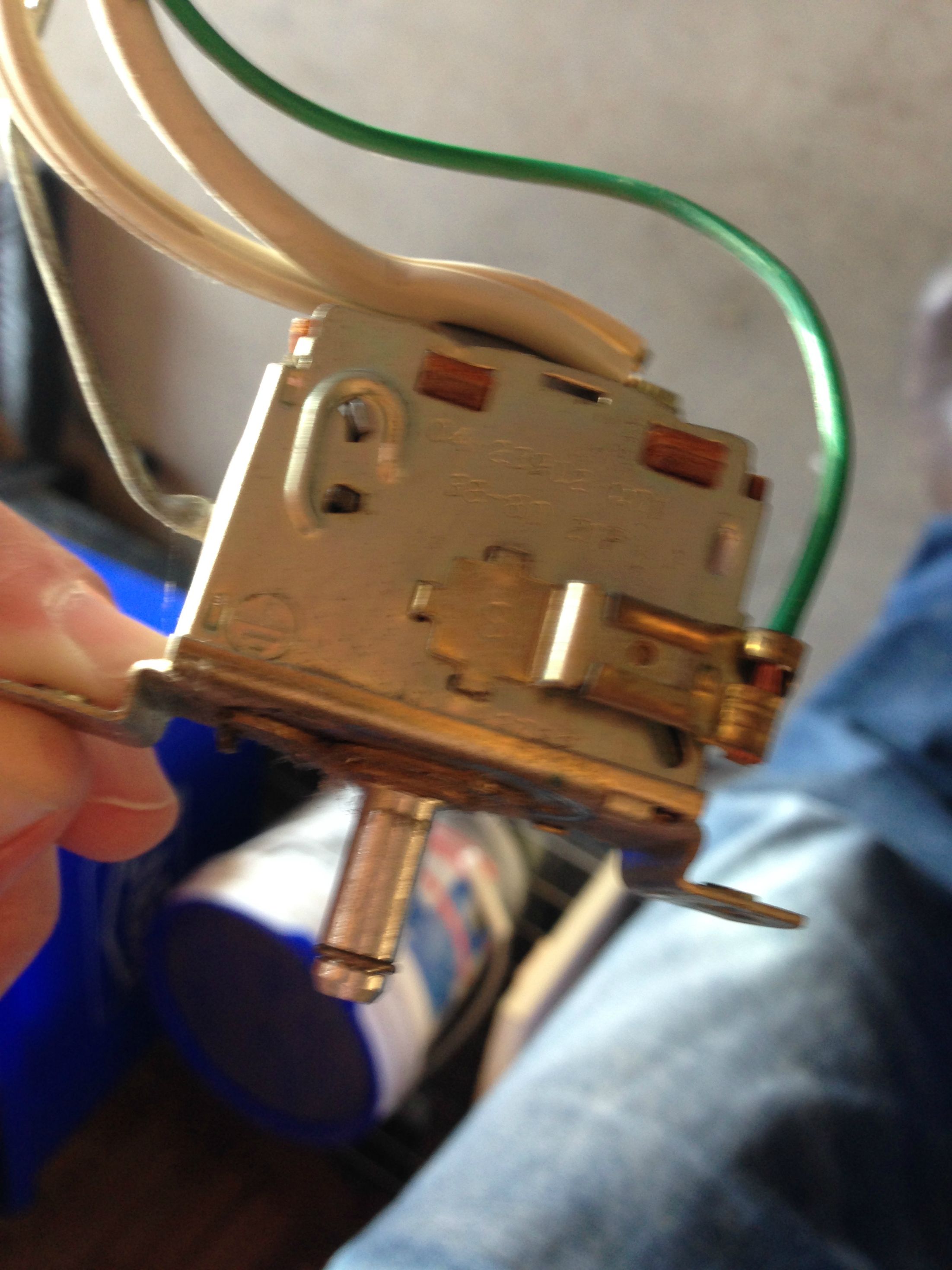 Guide to set internal chest freezer thermostat to >32F; Eliminate external control Page 14