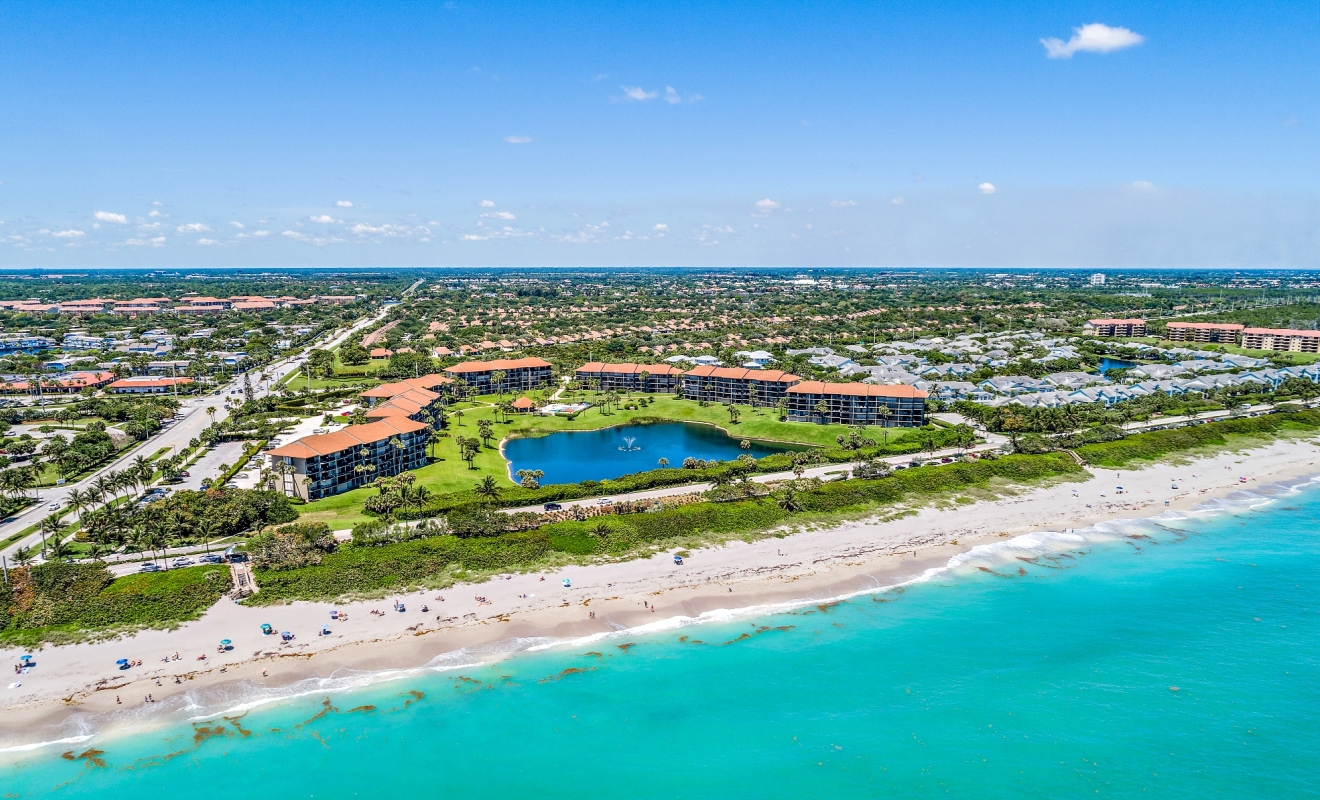 The Bluffs Jupiter Homes, Townhomes & Waterfront Condos For Sale