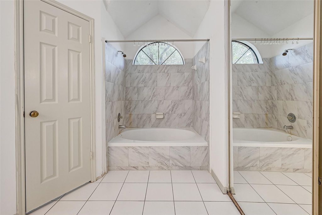 9814 Paddock Park Dr, HOUSTON, TX 77065