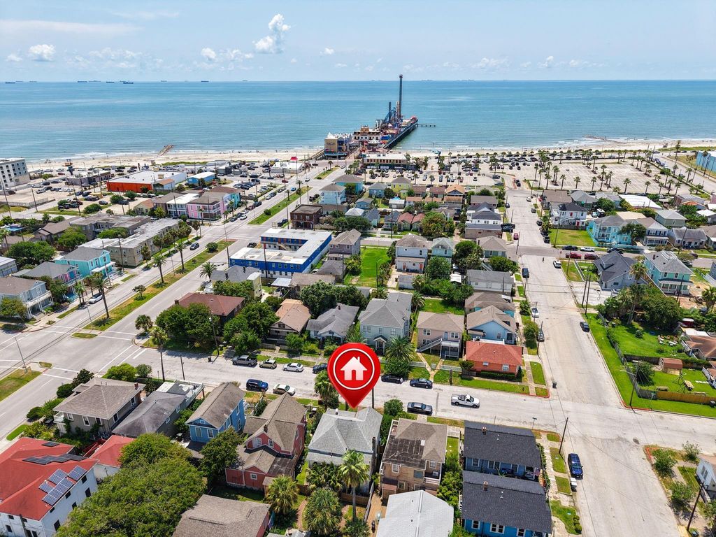 2520 Avenue P 1/2, GALVESTON, TX 77550