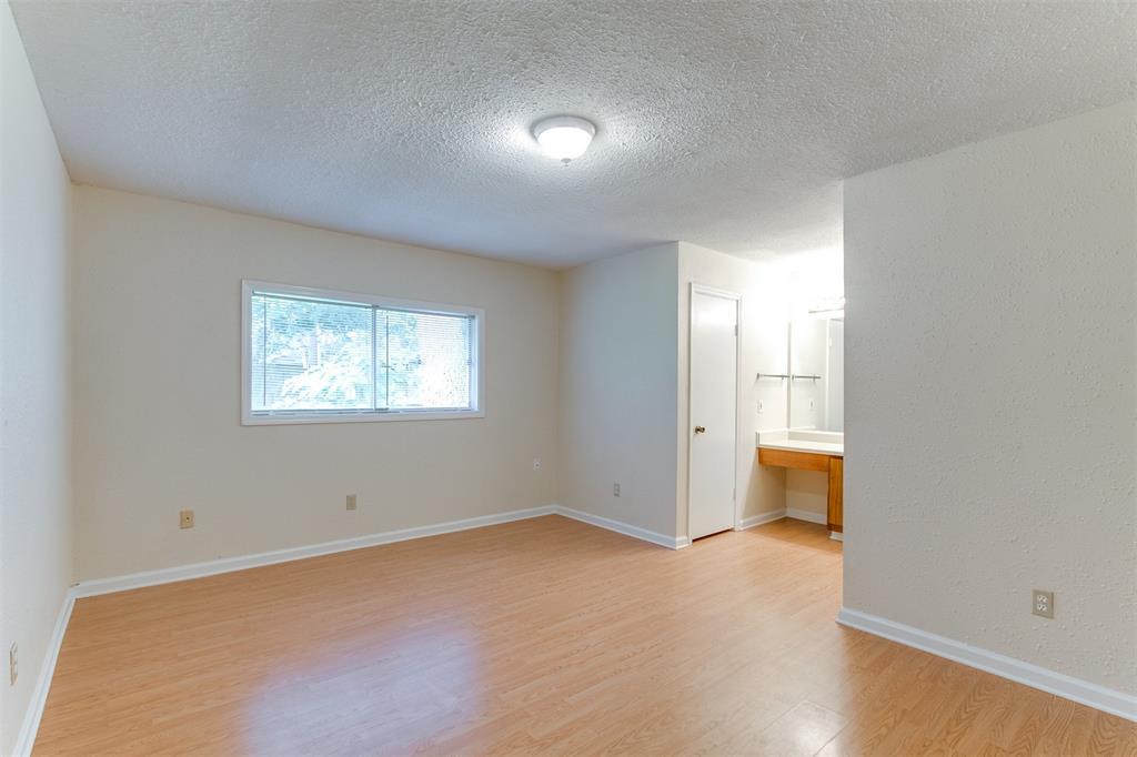 23315 Newgate Dr, SPRING, TX 77373