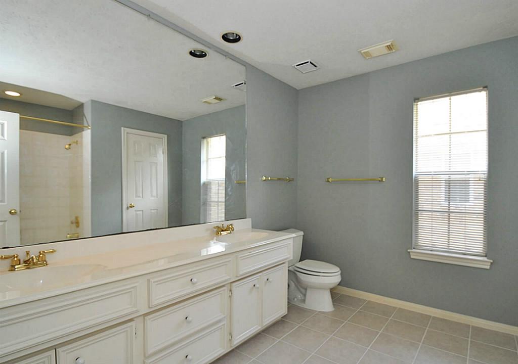 2219 Brightwater Dr, MISSOURI CITY, TX 77459