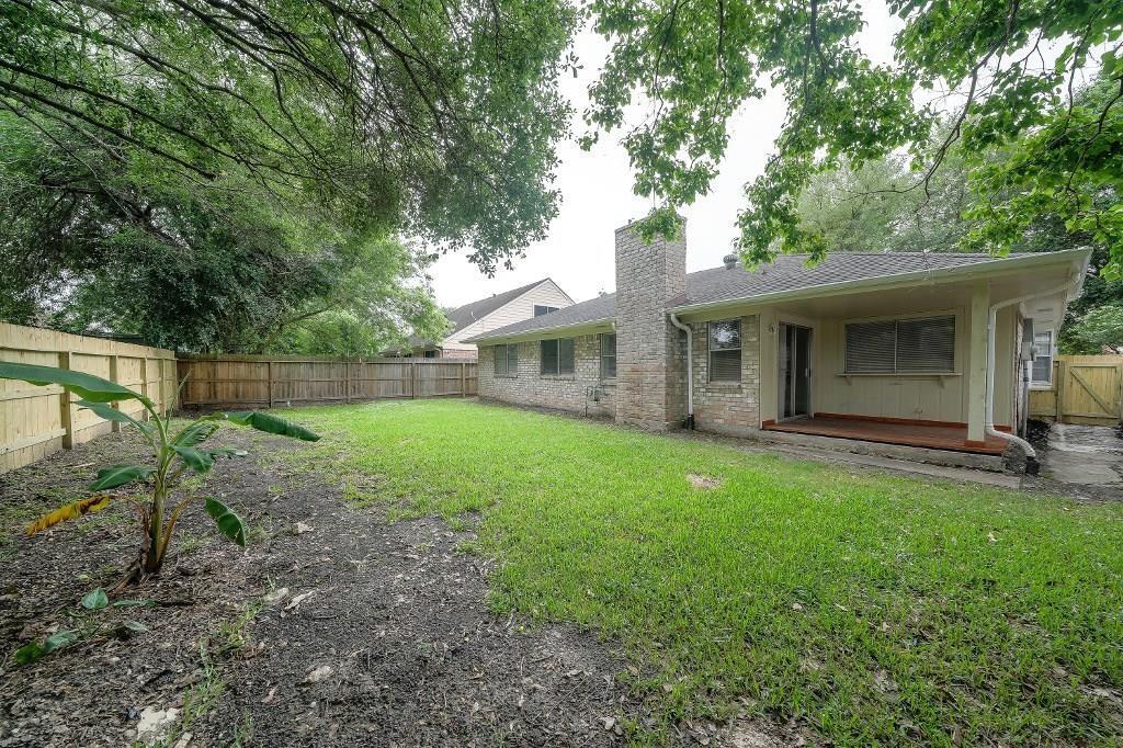 7614 Fawn Terrace Dr, HOUSTON, TX 77071