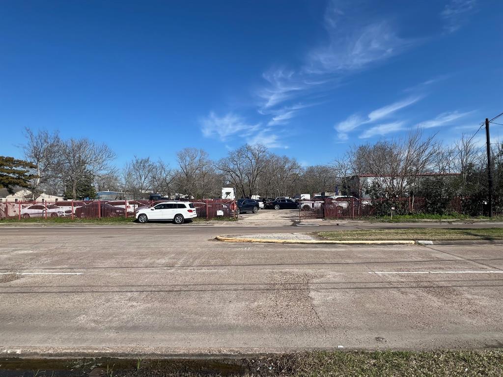 13947 Hiram Clarke Rd, HOUSTON, TX 77045