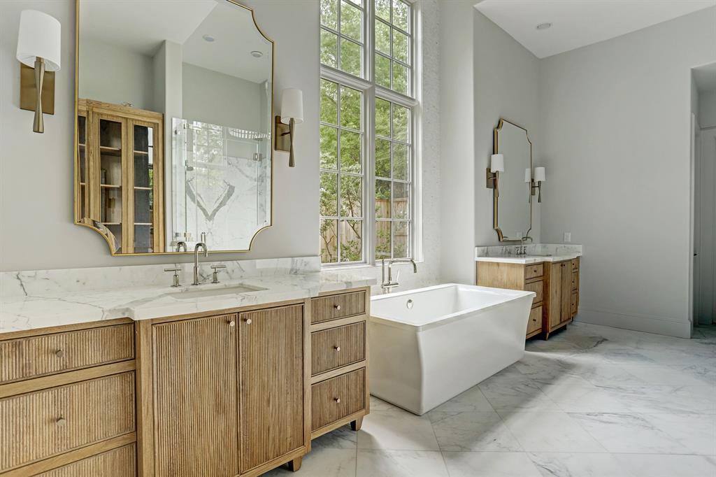 5433 Tupper Lake Dr, HOUSTON, TX 77056