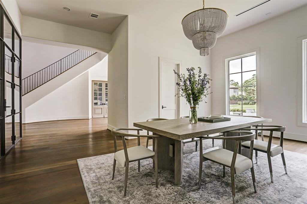 5433 Tupper Lake Dr, HOUSTON, TX 77056