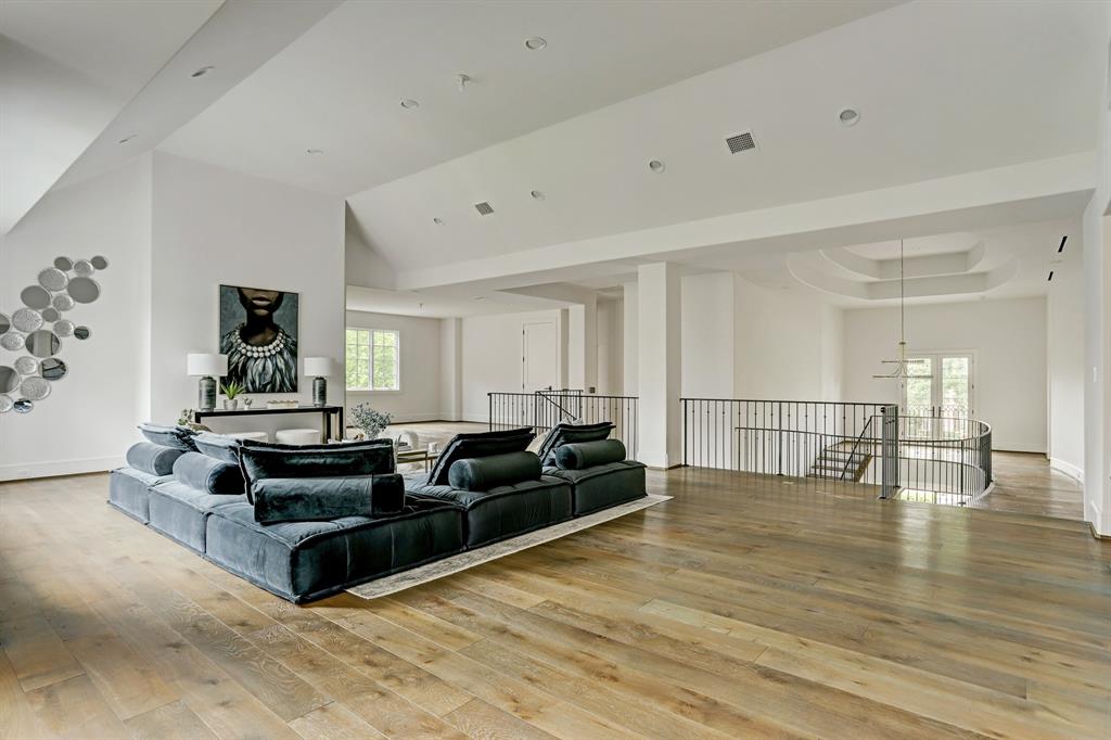 5433 Tupper Lake Dr, HOUSTON, TX 77056