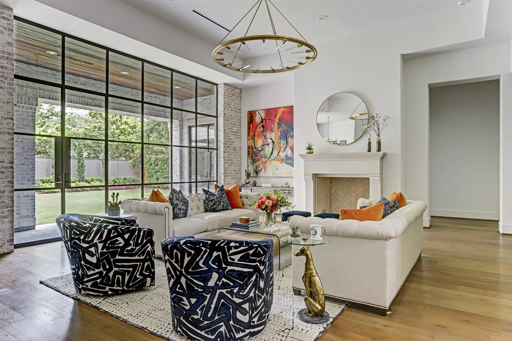 5433 Tupper Lake Dr, HOUSTON, TX 77056