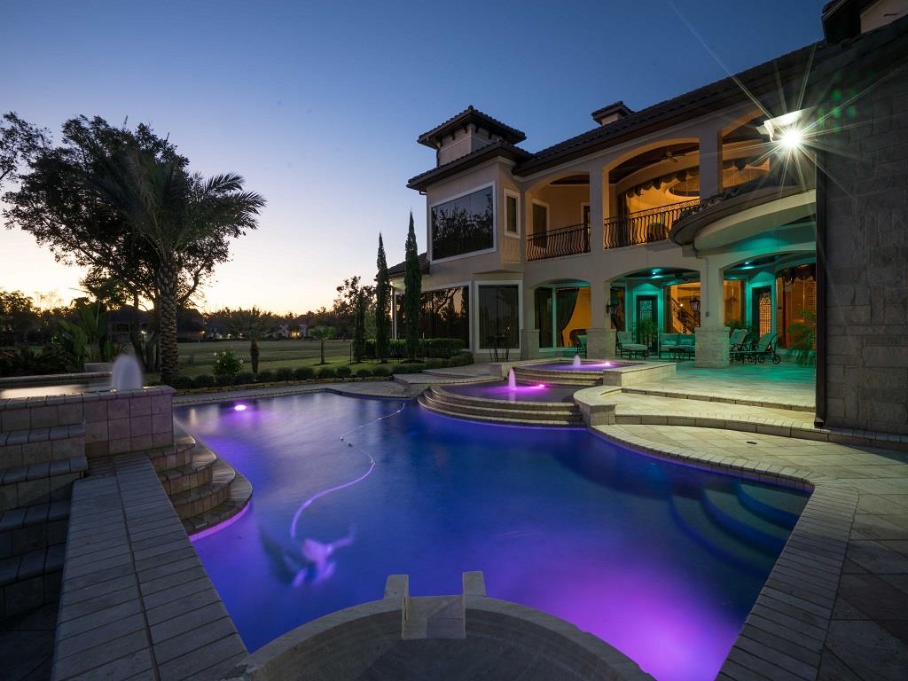 8 Sovereign Cir, RICHMOND, TX 77469