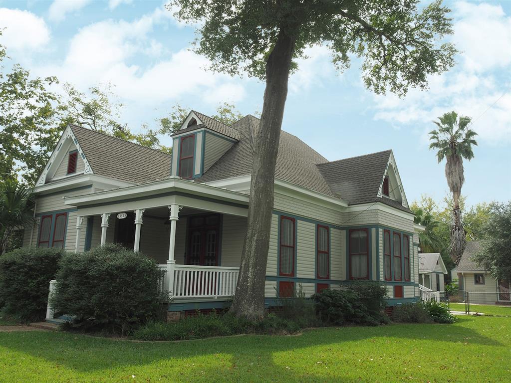 353 N Madison St, LA GRANGE, TX 78945