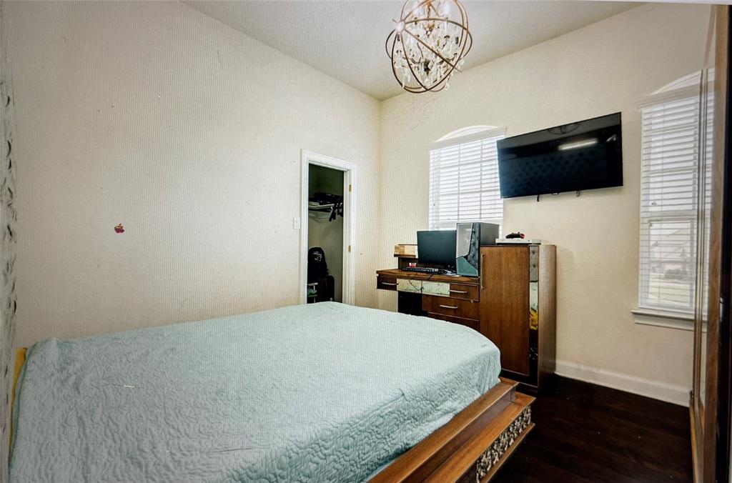 1264 Laurel Loop, ANGLETON TX 77515