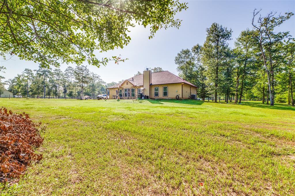 104 Ranch Rd, NEW WAVERLY, TX 77358