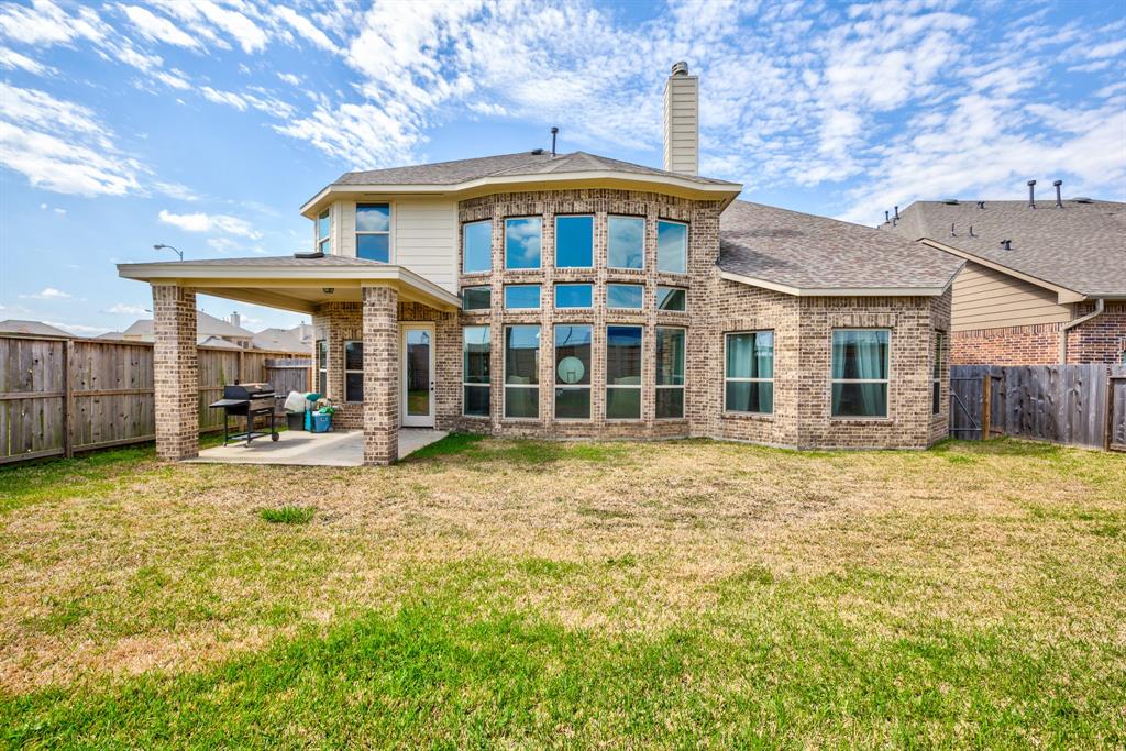 439 Promenade Estates Ln, Stafford, TX 77477