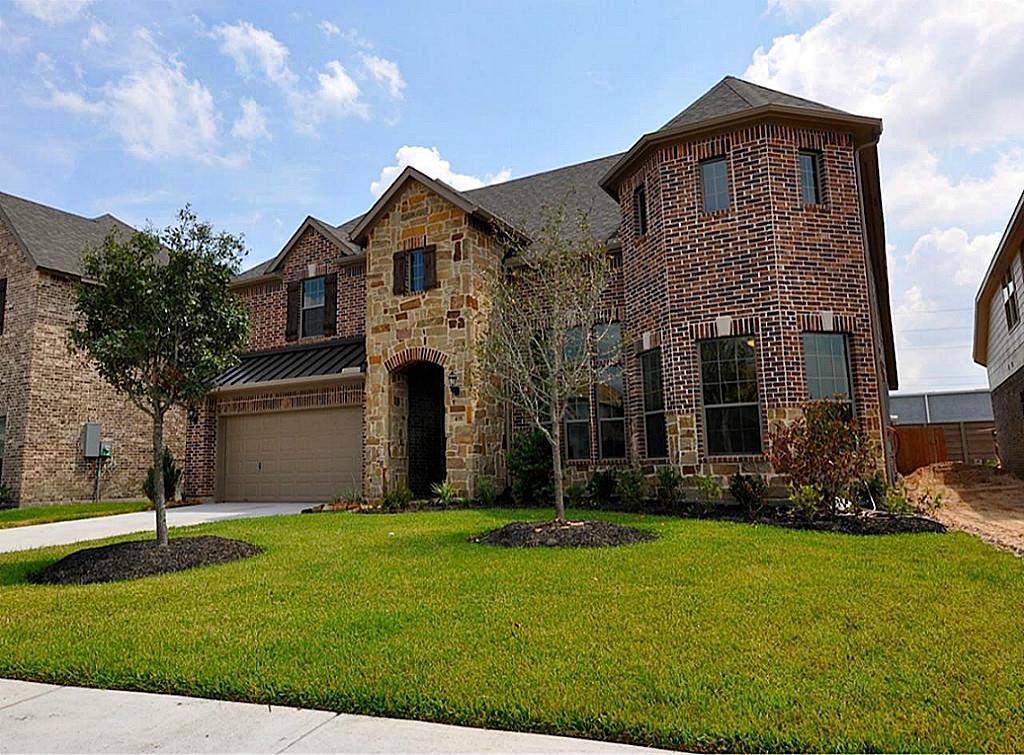 435 Promenade Estates Ln, Stafford, TX 77477