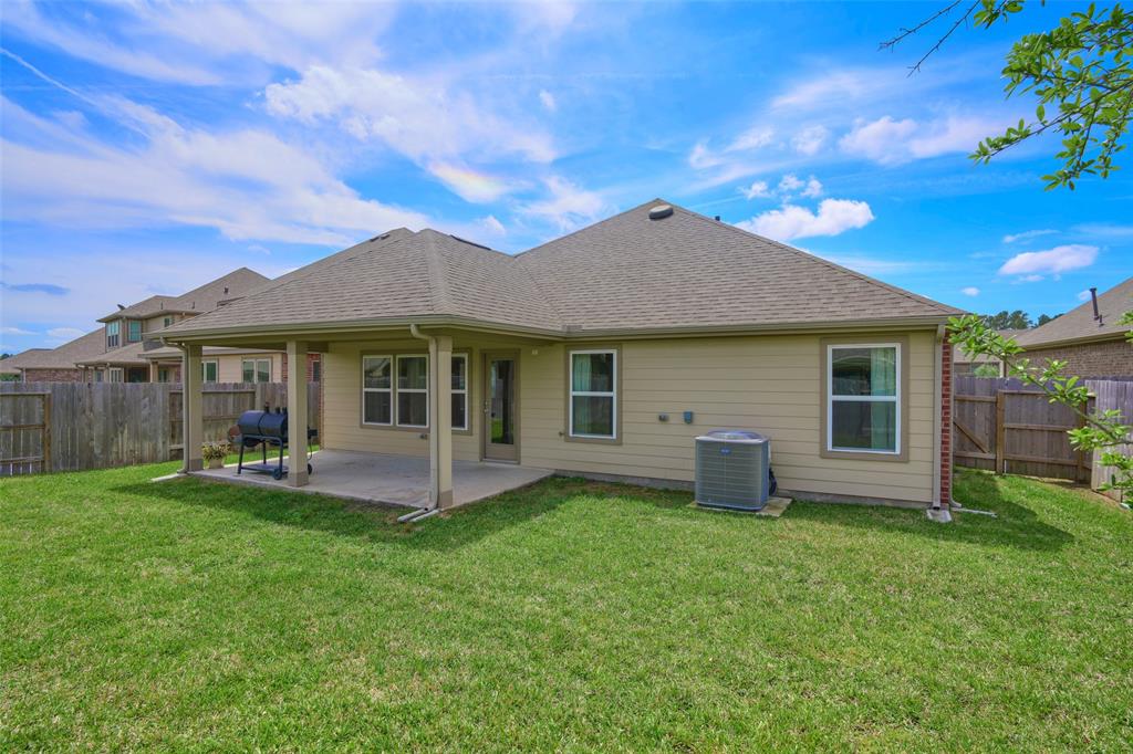 10059 Cimarron Canyon Ln, Magnolia, TX 77354