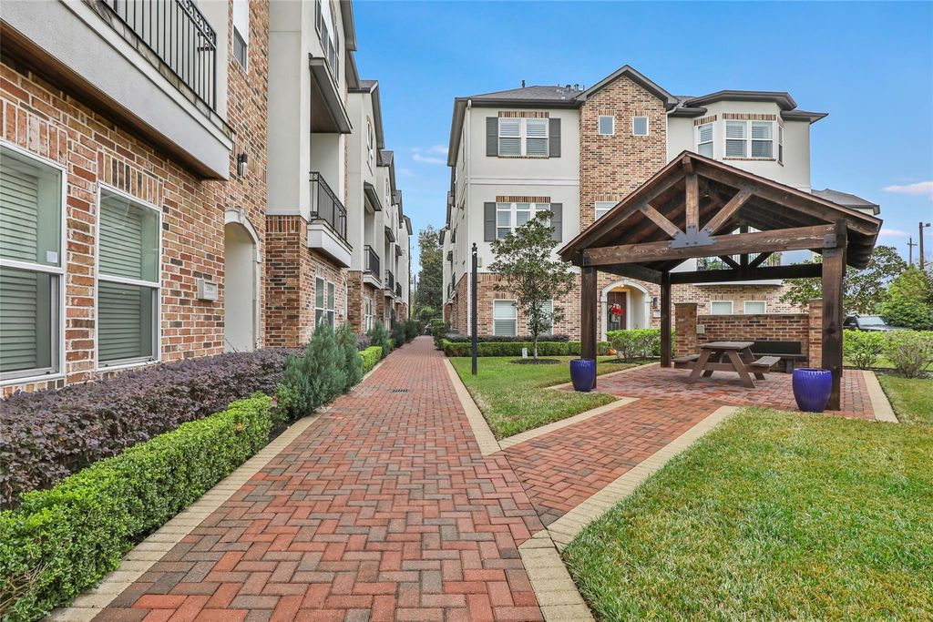 2810 Princeton St, HOUSTON, TX 77009