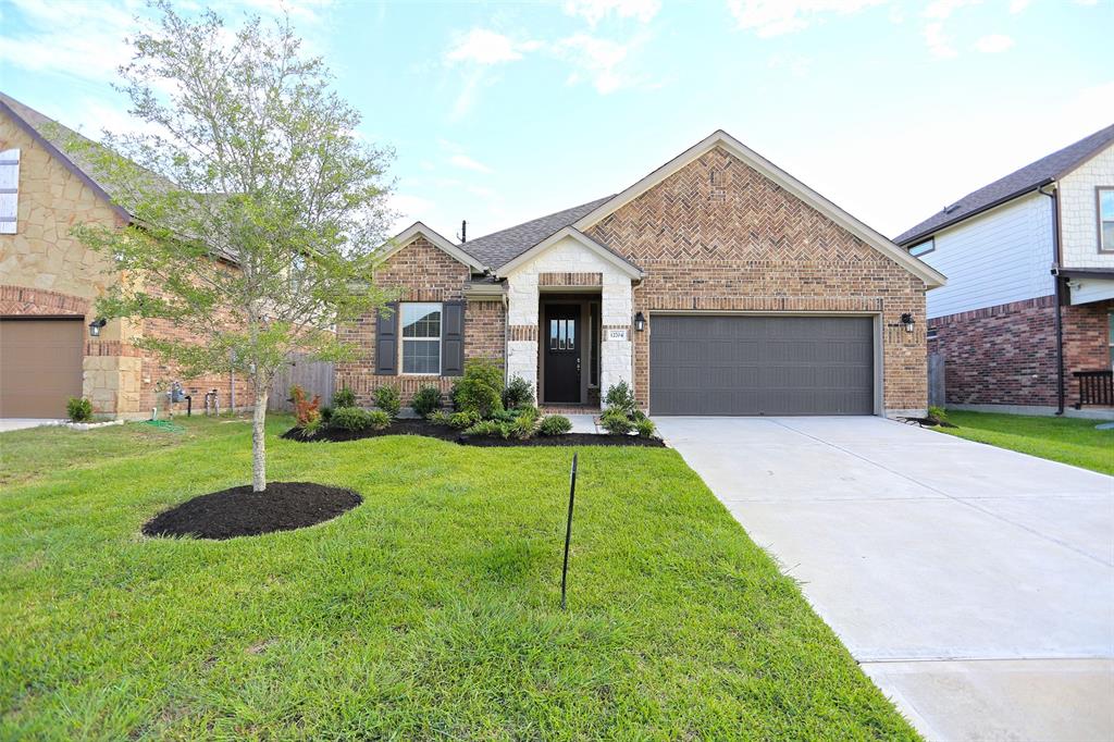 12704 Southern Oaks Lndg, PEARLAND, TX 77584