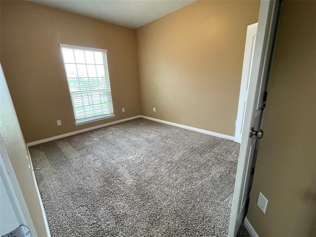 832 Mockingbird St, NAVASOTA, TX 77868